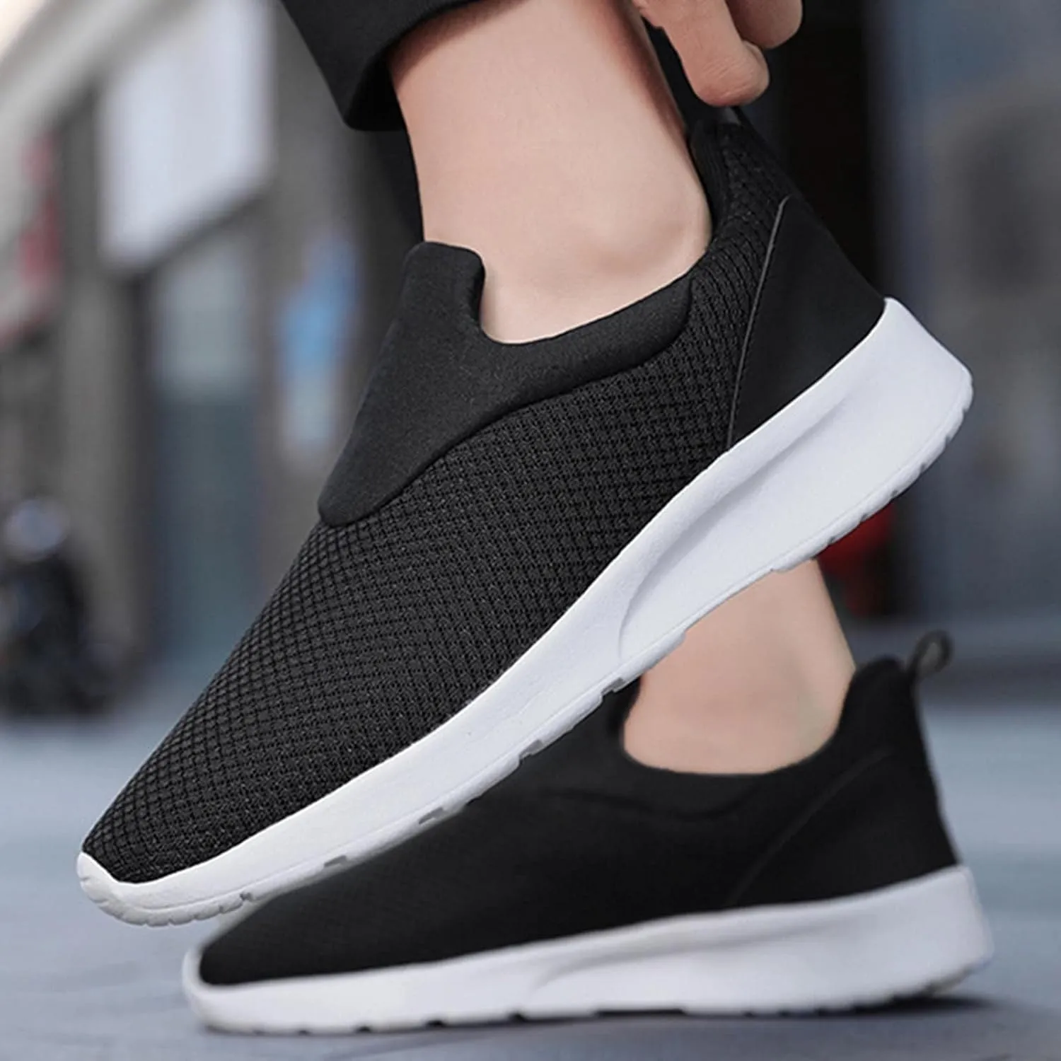 Men's Non Slip Running Shoes Ultra Light Breathable Casual Walking Shoes Fashion Sneakers Mesh Workout Sports Shoes