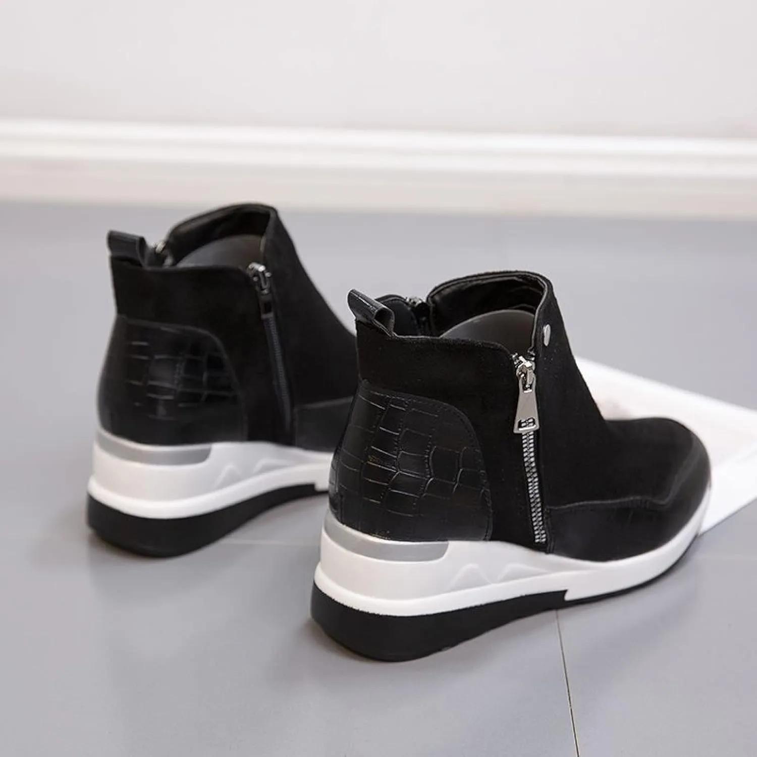 oiangi Womens Booties and Ankle Boots Fashion Round Side Zipper Platform Casual Wedges Sneakers Comfortable Lightweight Ladies Short Boots Shoes