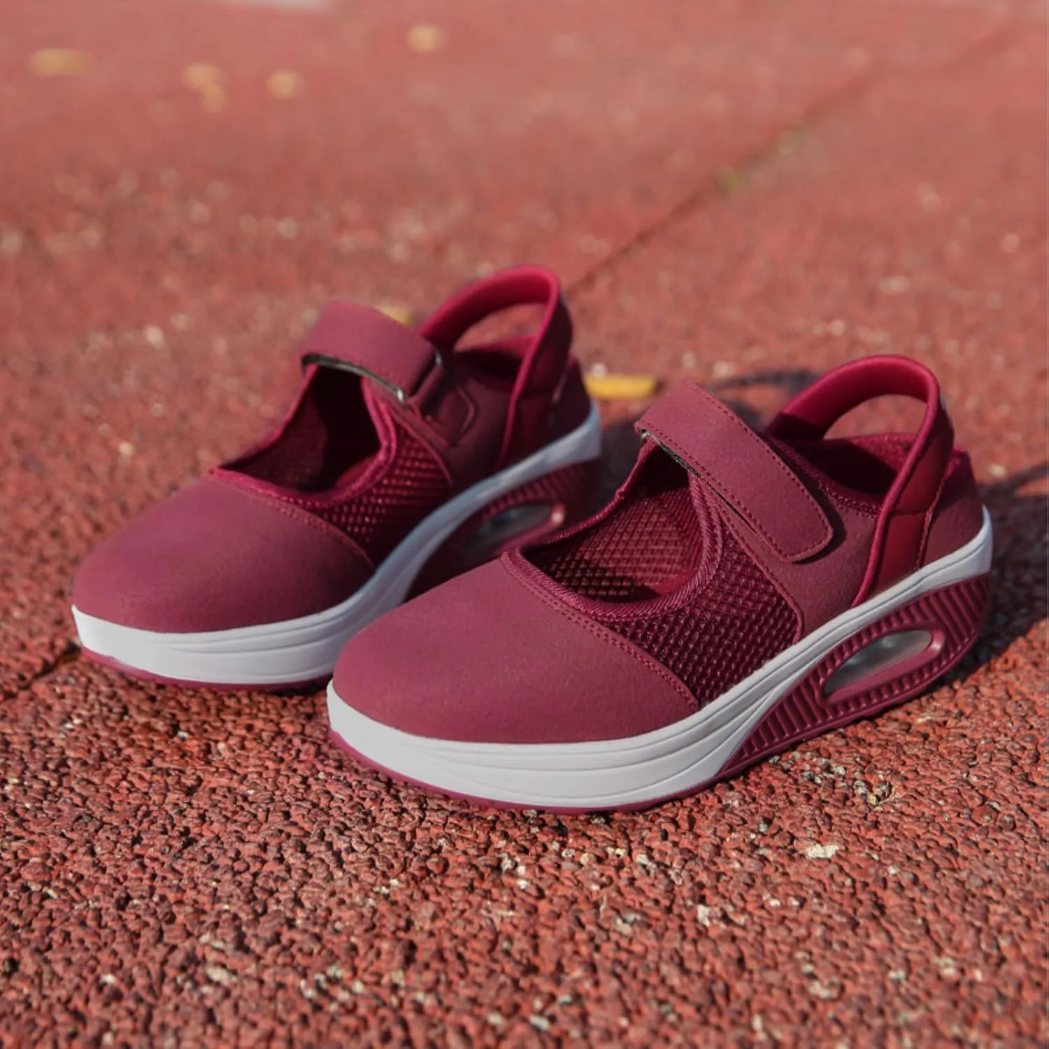 Women's Mesh Breathable Nurse Shoes Comfortable Non-Slip Round Head Air Cushion Platform Adjustable Hook and Loop Buffer Fitness Lightweight WalkingShoes Sneaker