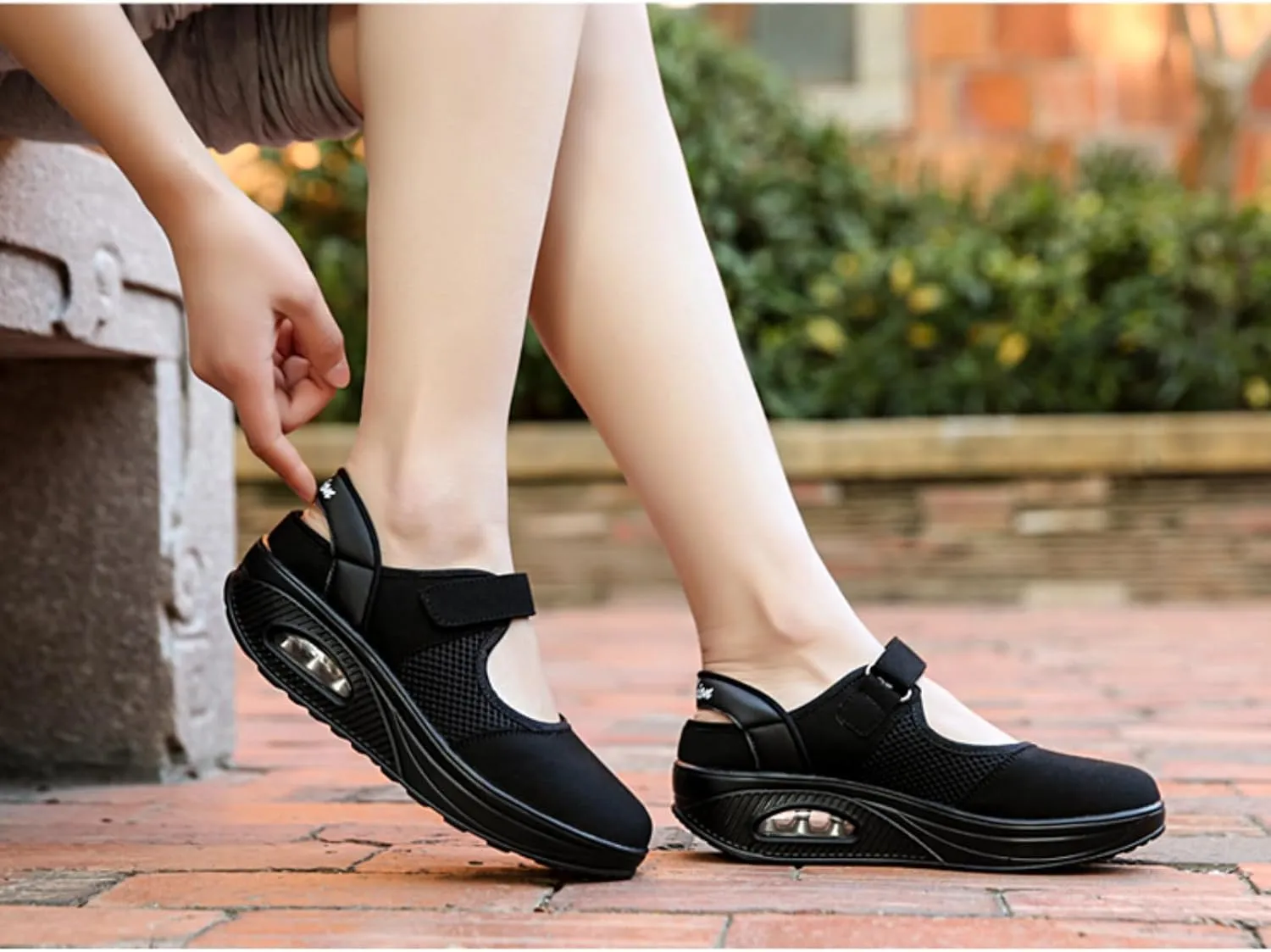 Women's Mesh Breathable Nurse Shoes Comfortable Non-Slip Round Head Air Cushion Platform Adjustable Hook and Loop Buffer Fitness Lightweight WalkingShoes Sneaker