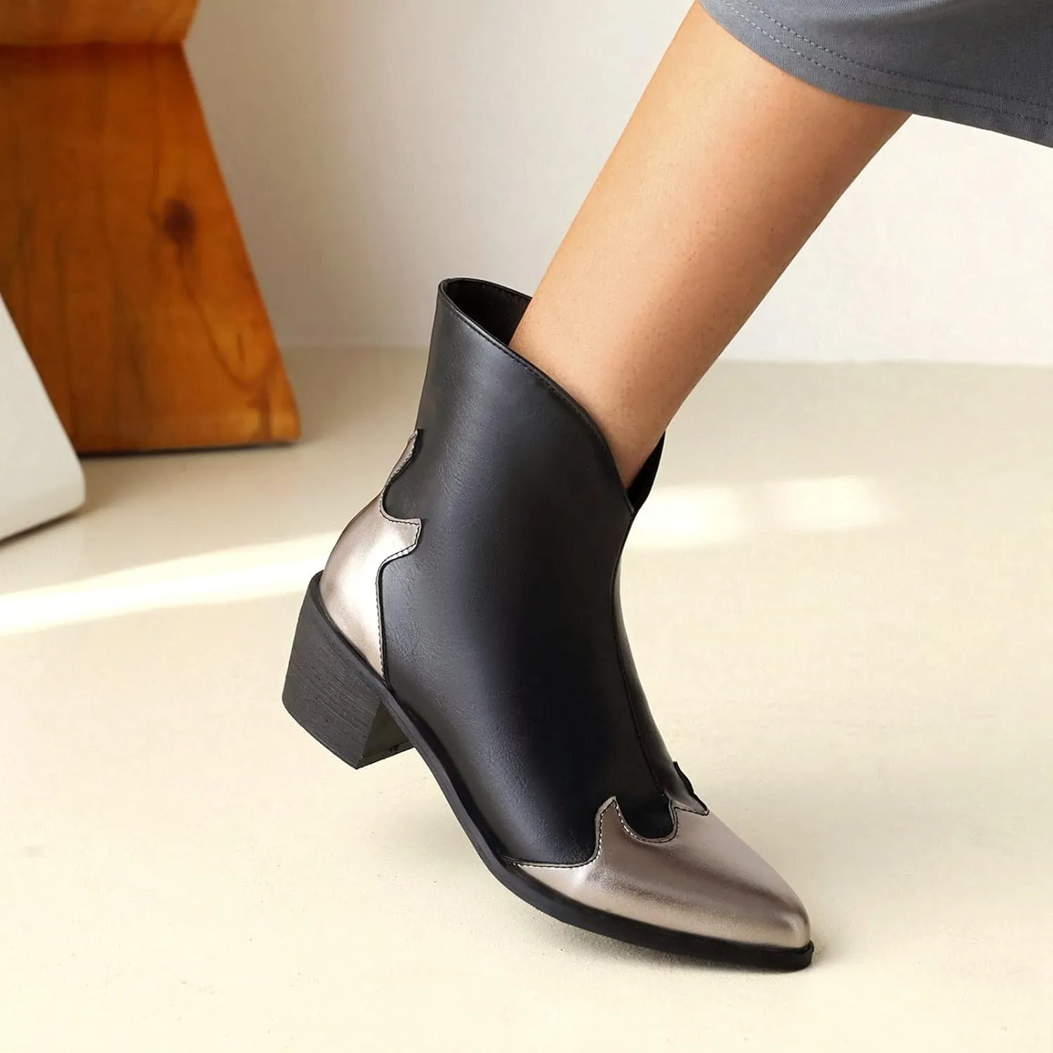 Womens Pointed Toe Ankle Boots Chunky Heel Fashion Color Block Side Zipper Square Heel Slip-on Booties 2021 Trendy All-match High Heels Shoes